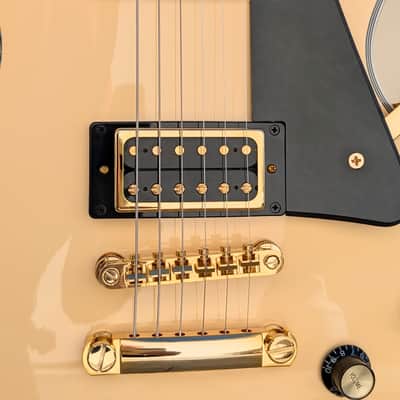 Epiphone Les Paul Custom Blackback Limited-Edition Electric Guitar Antique Ivory image 3