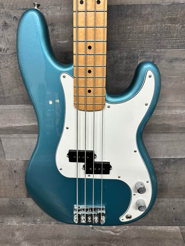 Fender p bass
