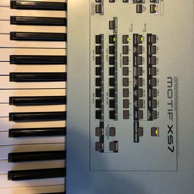 Yamaha Motif XS 7 Production Synthesizer 2000s - Gray image 5