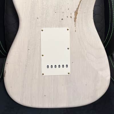 2024 Fender Custom Shop LTD ’57 Stratocaster Relic Strat Aged White Blonde w/ COA OHSC image 3