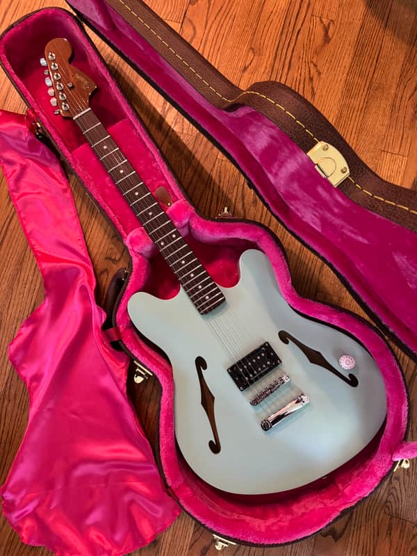 Fender Tom DeLonge Starcaster 2024 - Present - Surf Green w/Case and Strap image 1