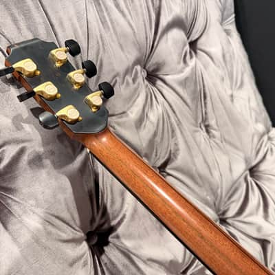 Lowden Baritone image 5