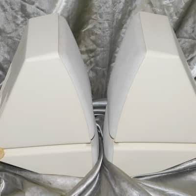 Polk M3II speakers pair image 2
