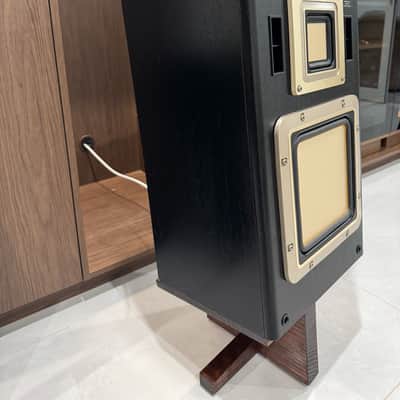 Sony APM-930AV Flagship Speakers – Collector Grade – Mint -Custom USA Stands image 3