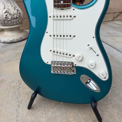 Fender Eric Johnson Stratocaster with Rosewood Fretboard 2009 - 2018 - Lucerne Aqua Firemist image 13