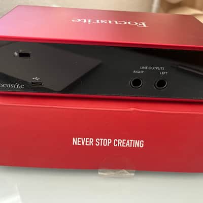 Focusrite Scarlett 2i2 3rd Gen USB Audio Interface 2019 - Present - Red / Black image 3