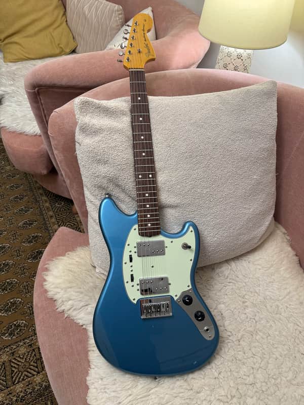 Fender Pawn Shop Mustang Special 2011 Early Model - Lake Placid Blue