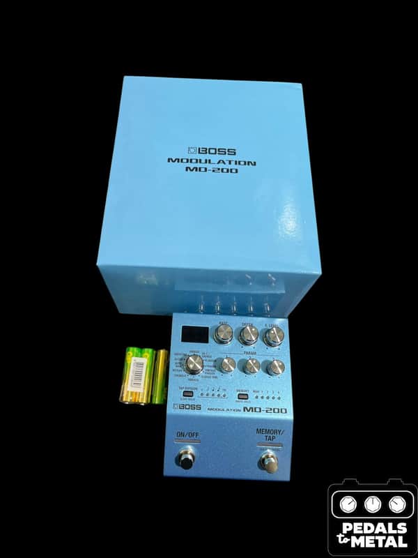 Boss MD-200