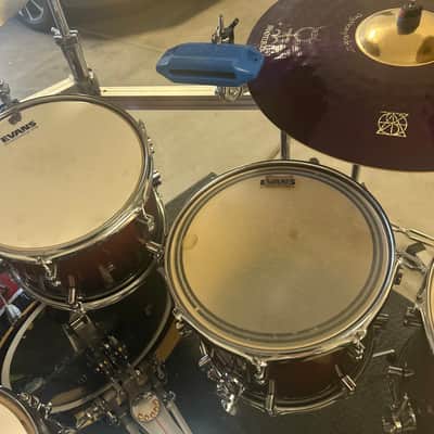 PDP PDCM2217RB Concept Maple Series 7x8/8x10/9x12/12x14/14x16/18x22/5.5x14" 7pc Shell Pack with Chrome Hardware 2010s - Red to Black Sparkle Fade image 4