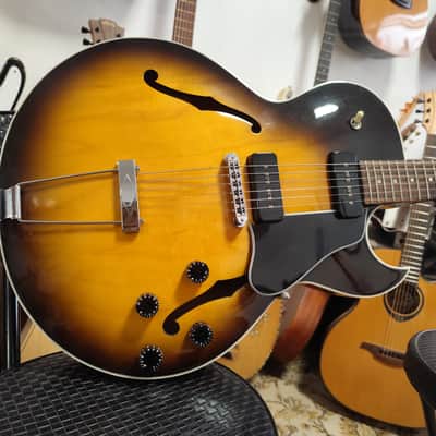 Gibson ES-135 P-100 1991 - 2003 - Vintage Sunburst image 2