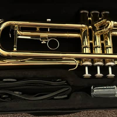 Vangoa Bb Trumpet Brass Standard Gold Trumpet image 2