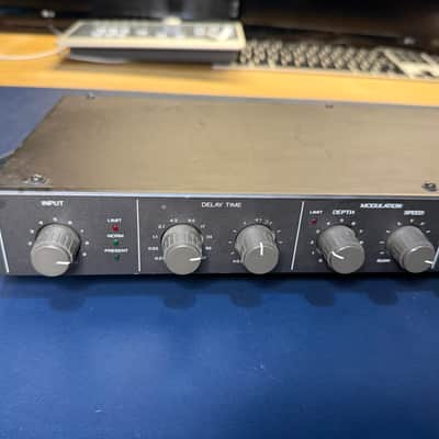 1982 Fostex Digital Delay Model 3050 image 2