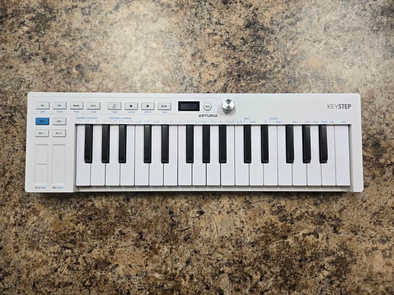 Arturia KeyStep mk2 32-Key MIDI Controller 2026 - Present - White image 1