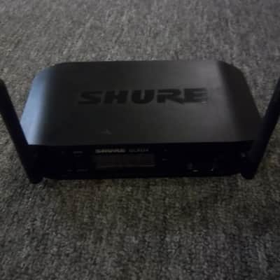 Shure GLXD4/SM58 Wireless Microphone System w/ Hand Held SM 58 *** Open Box image 7