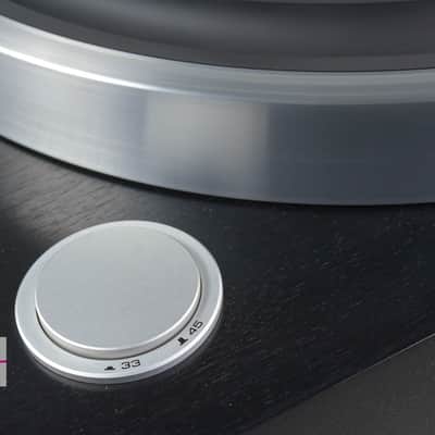 YAMAHA GT-2000 Direct Drive Turntable in Very Good Condition image 22
