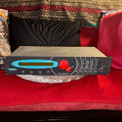 Waldorf Microwave II Rackmount Wavetable Synthesizer 1997 - Black