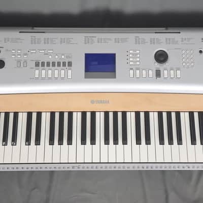 Yamaha DGX 620 Electric Piano + Stand