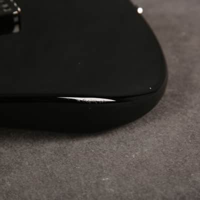 Fender 1989 Stratocaster Plus - Black & Gold - 2nd Hand image 15