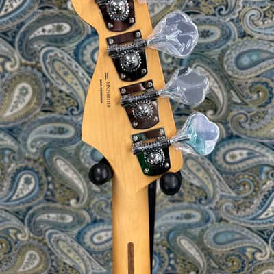 Fender Player Series II Jazz Bass Coral Red image 4