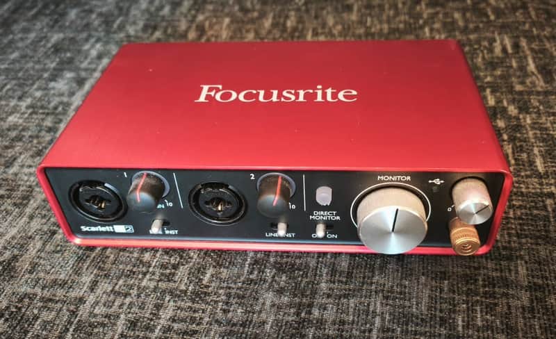 Focusrite Scarlett 2i2 2nd Gen USB Audio Interface | Reverb UK