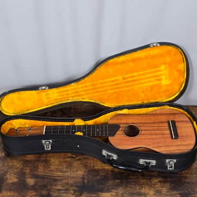 Vintage *RARE* KAMAKA GOLD LABEL 20 1/2” Soprano Ukulele w/Gold-Lined Case EXC! image 1