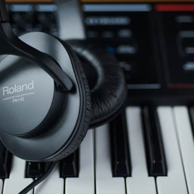 Roland RH-5 Closed-Type Stereo Headphones image 2