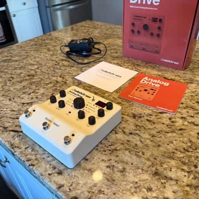 Elektron Analog Drive Multi Circuit Distortion Overdrive Midi 2010s - White image 2