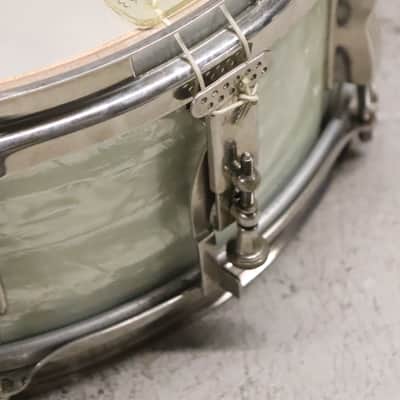 Ludwig Pioneer 5.5x14" Snare Drum NOB 6 Lug White Marine Pearl Vintage 1960's image 14