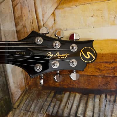 2004 Samick Avion Model AV-1/WR Greg Bennett Design,  Transparent Red image 4