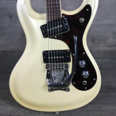 Mosrite Ventures Model 1965 Pearl White image 2
