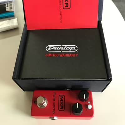 MXR M291 Dyna Comp Mini Compressor Pedal w/ Attack Switch Red image 6