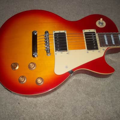 Photogenic Les Paul Cherry Sunburst Setneck image 3