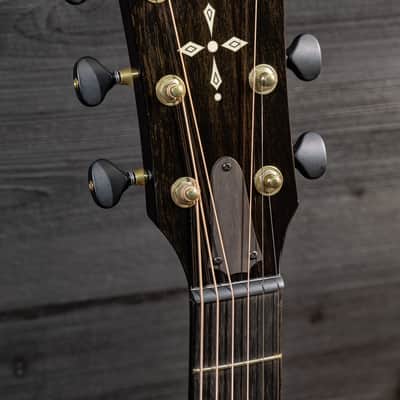 Taylor Custom #9 Grand Concert 12-Fret Figured Maple / Black Top Sitka image 23
