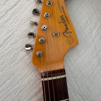 Fender 1962 American Vintage Reissue Jazzmaster 2010 - 3 Color Sunburst (Nitrocellulose Lacquer) image 4