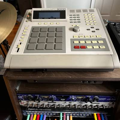 Akai MPC3000 - SECOND OWNER - USB Drive Upgrade image 1