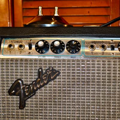 Fender Silverface Vibrolux Reverb Amp image 2