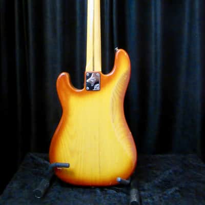 Fender Precision Bass with Maple Fretboard 1970 - 1983 - Sienna Sunburst image 9