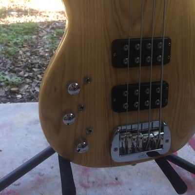 G&L L-2000 Tribute left handed Bass Natural Ash image 18