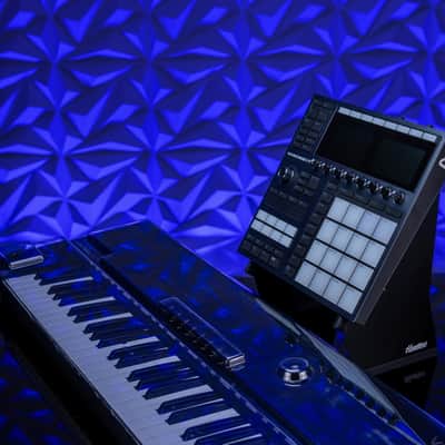 Headliner Adjustable Steel Desktop Production Stand; 55˚ Degree Angle; Fits Larger Desktop Synths, Samplers, Effects Modules, Drum Machines and more Music Production Gear for your Studio image 8