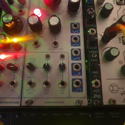 Dannysound EN129 Through Zero FM Ocillator 2020 - Silver image 9