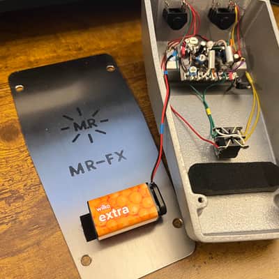 MR Effects Supafuzz 2025 - 1968 Marshall Supafuzz Direct Clone - Mullard OC-81 Transistors - Grey Hammerite image 6
