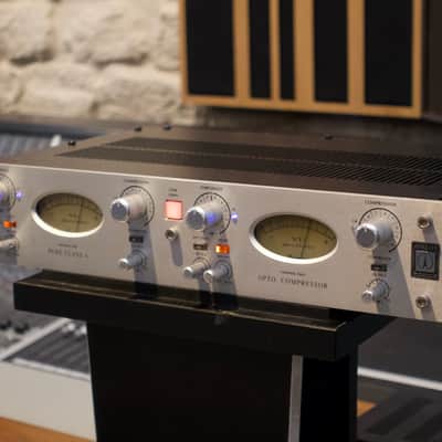 Avalon AD2044 Dual Mono / Stereo Optical Compressor image 2