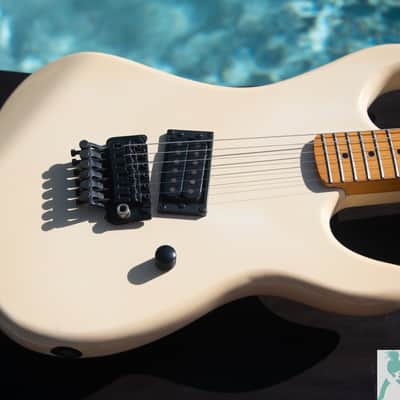 1986 Kramer Striker 100ST  Electric - Banana Headstock - Floyd Rose image 7