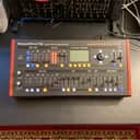 Behringer DeepMind 12D Desktop 12-Voice Polyphonic Analog Synth Module