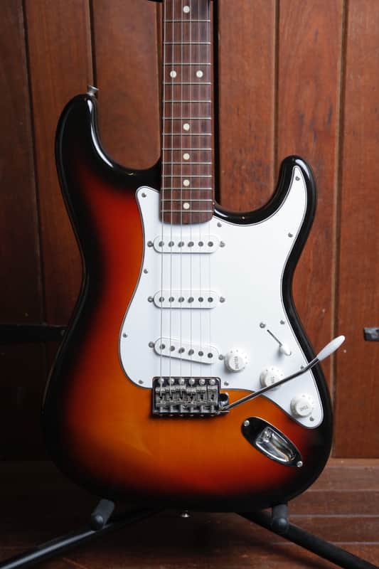 Fender Stratocaster 2001 Made in Japan Sunburst Pre-Owned image 1
