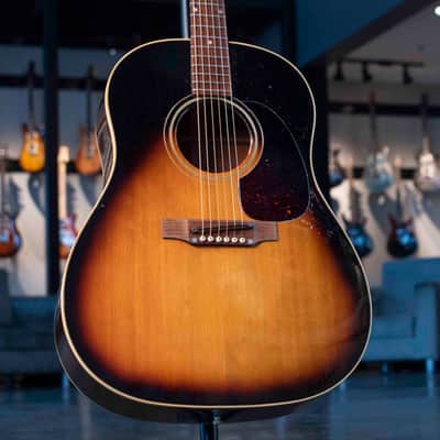 Gibson J-45ADJ - 1968 - Sunburst image 1