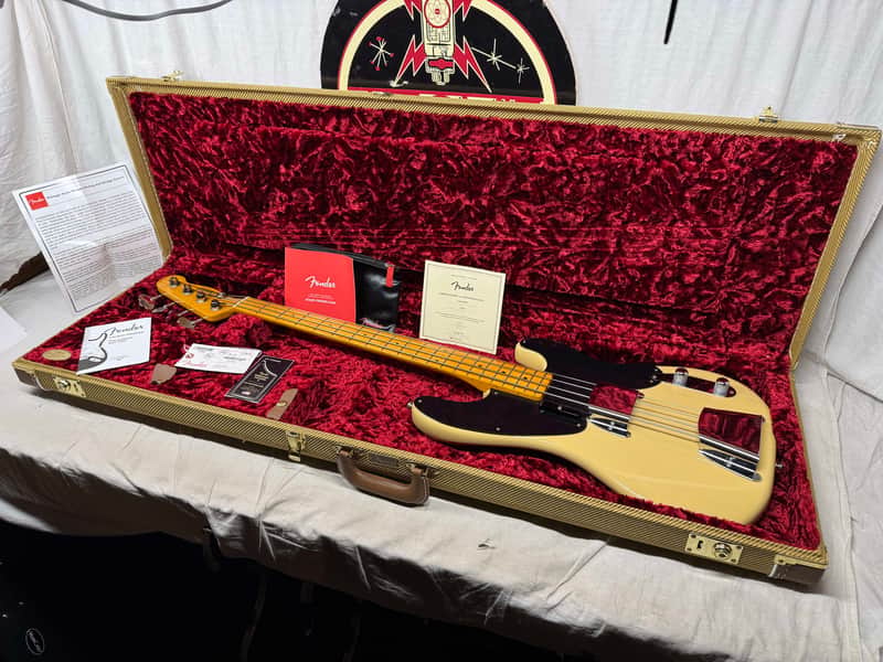 Fender American Vintage II 2 '54 1954 Precision Bass 4-string P-Bass with COA + Case 2022 - Vintage Blonde / Maple neck image 1