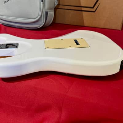 Mooer GTRS P800 ( Inteligent Guitar) WHITE 2025 image 22