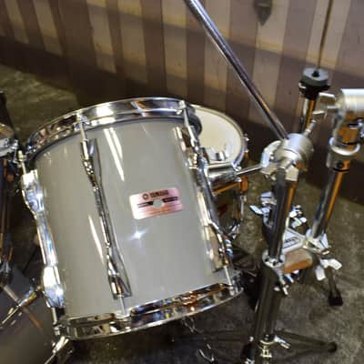 Yamaha Recording Custom 7-Piece Drum Kit, Silver w/ Hardware image 5