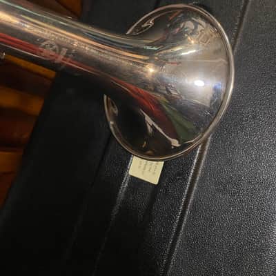 Yamaha YTR-4335GII Intermediate Bb Trumpet Silver Plated w/ Case - Silver image 12